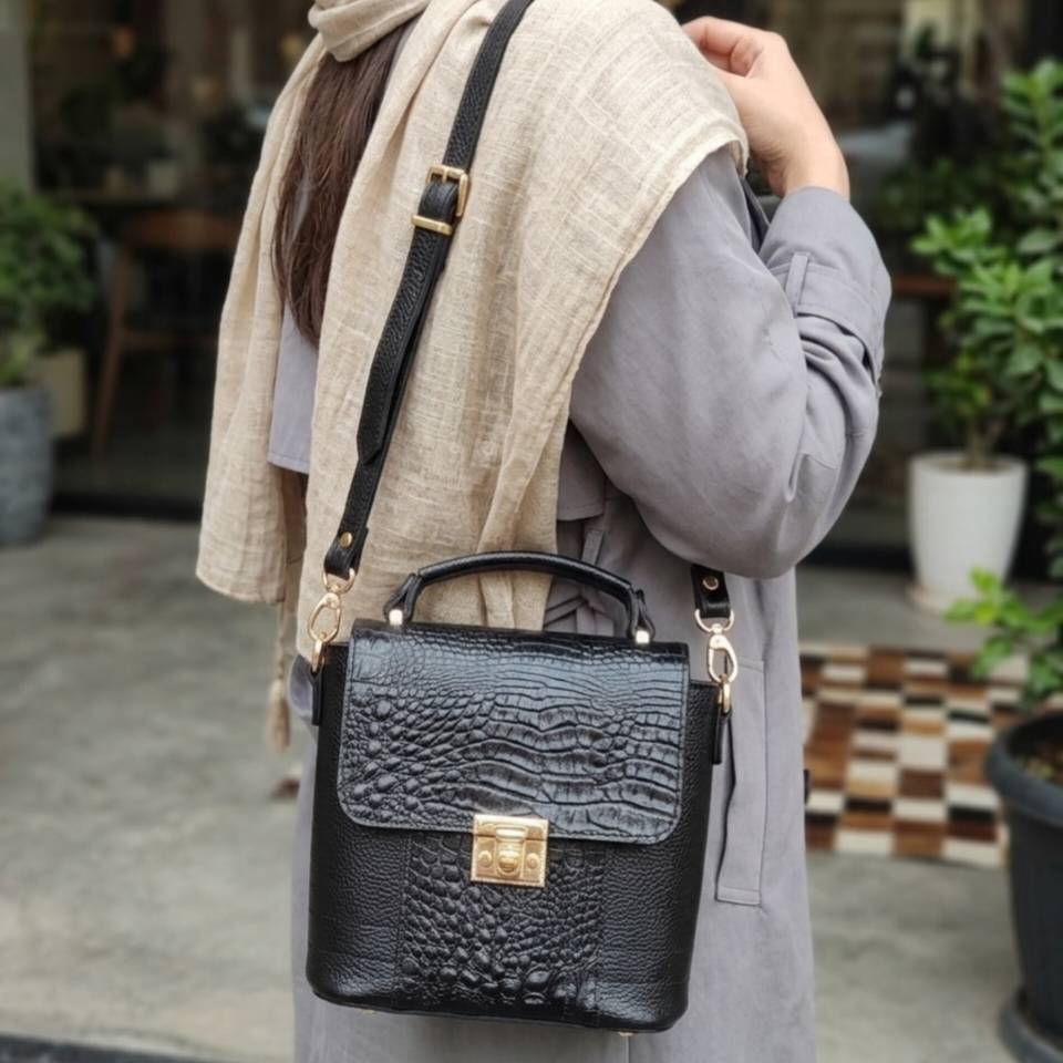 کیف زنانه چرم طبیعی کدC3-118